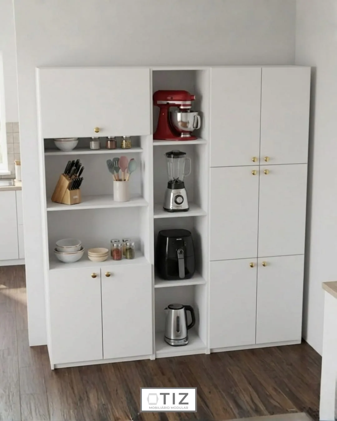 Sugestão de configuração de cozinha com módulos OTIZ